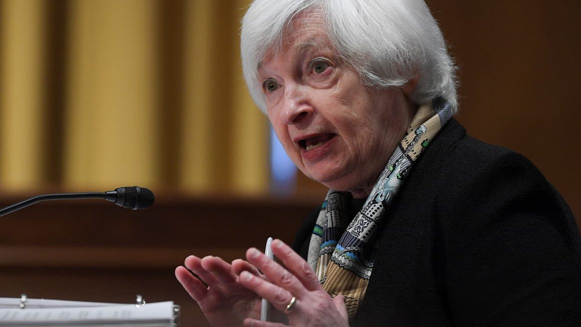 Yellen says not all deposits safe in future bank failures