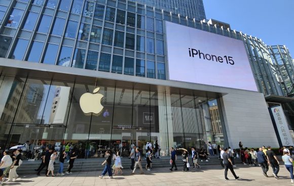 Apple loses top 5 spot in China smartphone market as domestic brands dominate